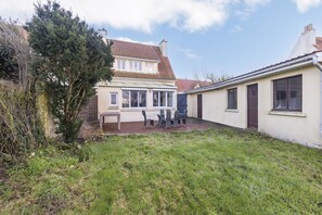 Outdoor dining - Cosy cottage a stone's throw from Cap Gris Nez (Audinghen)