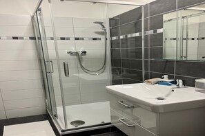 Shower - Village Stay near Hiking (Horní Maršov)