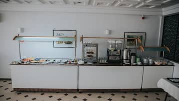 مطعم