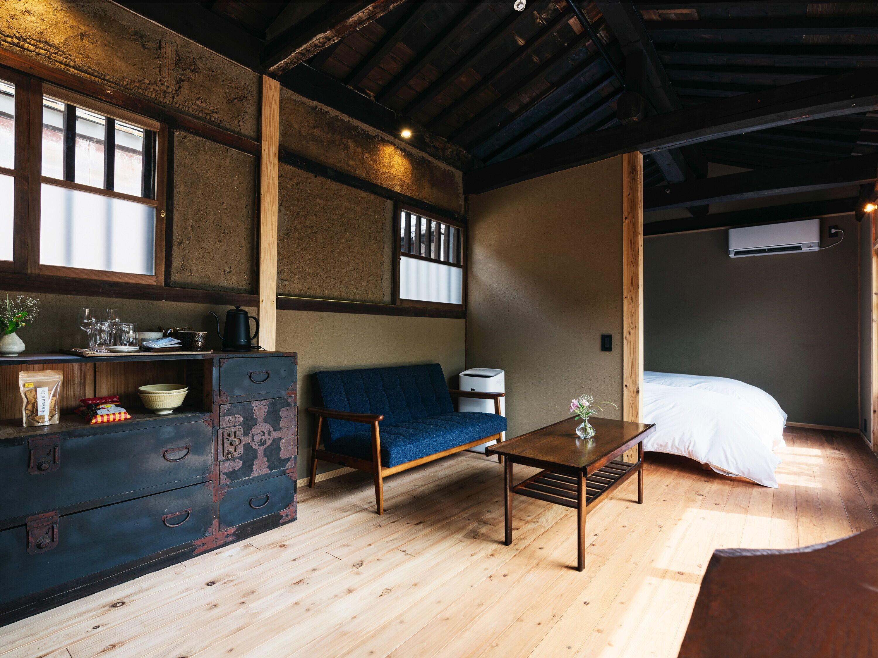 Standard Room, Non Smoking (USUI, 104) | Living area