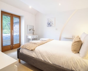 3 habitaciones, tabla de planchar con plancha y wifi gratis