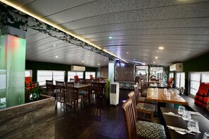 Restaurant - Flodine Boat (Navi Mumbai)