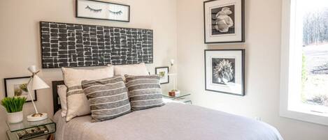 3 bedrooms, desk, iron/ironing board, WiFi