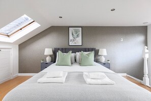公寓 | 2 多间卧室、办公桌、免费 WiFi