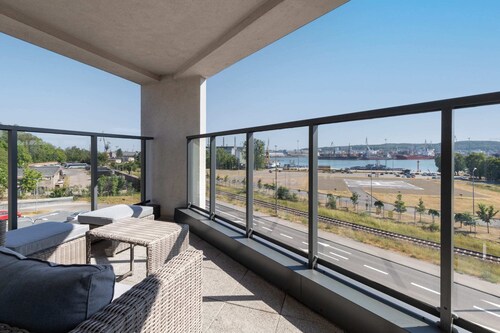 Nadmorskie Tarasy 15 | Gdynia Apartment | Parking