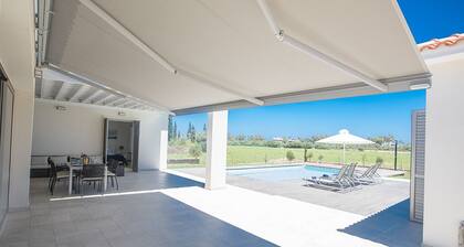 Villa Amelia, Stunning 3BDR Cape Greco Villa with Private Pool