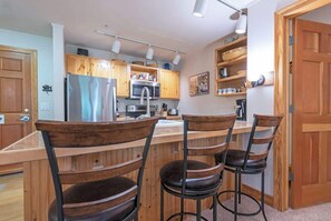 Fridge, microwave, oven, stovetop - Biggest 2 bedroom @ Teton Creek Resort - Hot Tub! (Driggs)