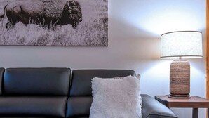 Interior - Teton Homestead: Modern Corner Top Unit + Hot Tub (Driggs)