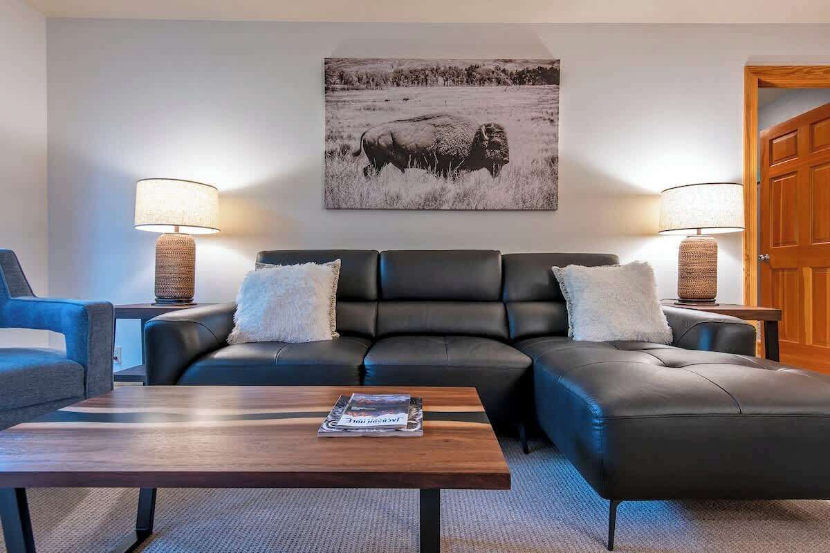 Smart-TV, peis og bøker