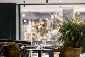 Restaurant - The Social Athens Hotel, a member of Radisson Individuals (Athens)