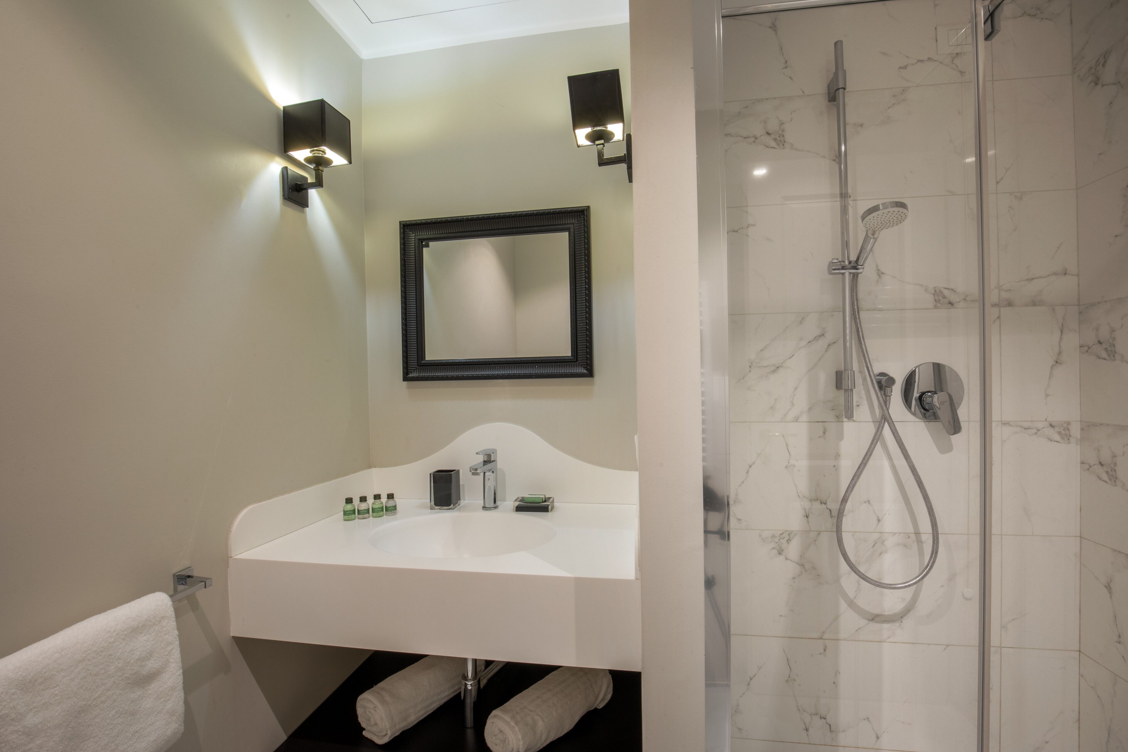 Photo - Daplace - Corso Monforte Suites