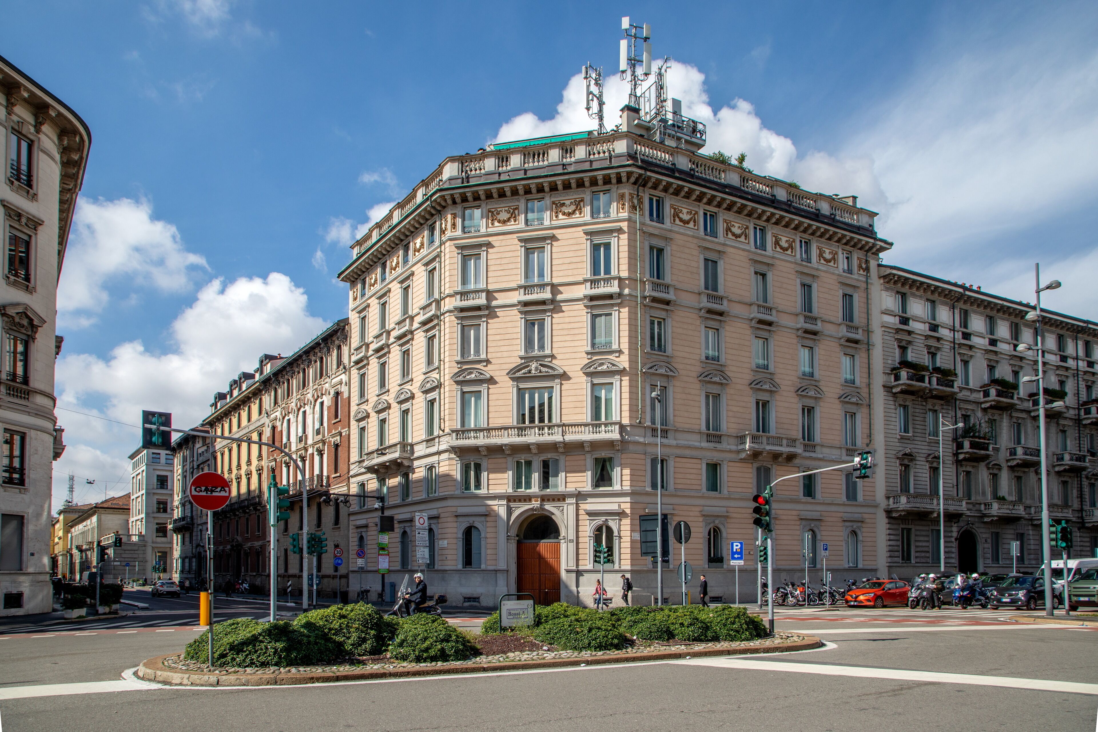 Foto - Daplace - Corso Monforte Suites