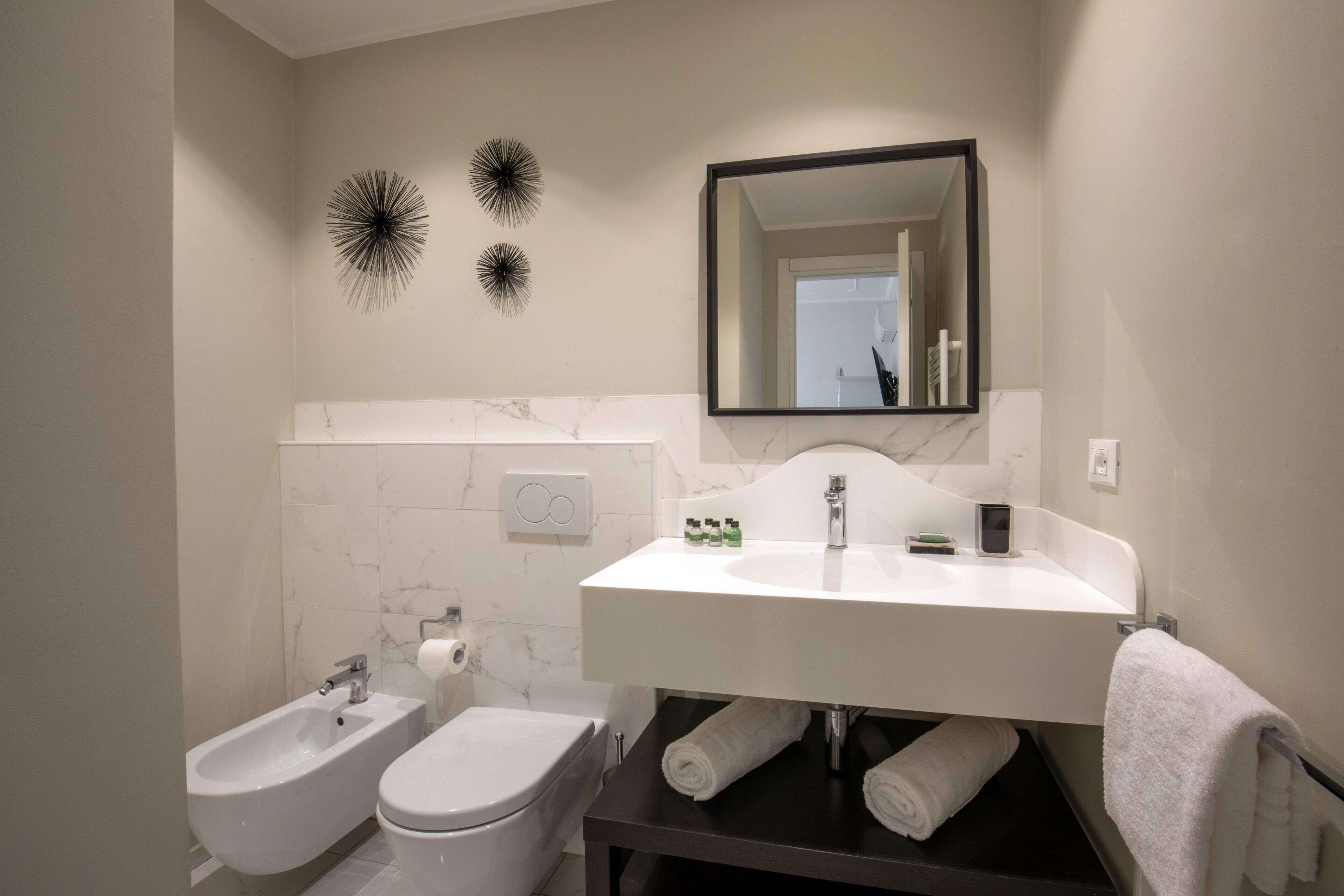 Photo - Daplace - Corso Monforte Suites