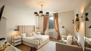 Triple Room | Down comforters, free WiFi