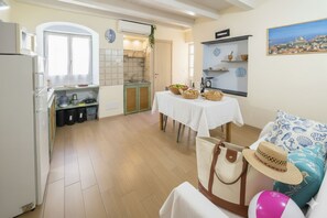 Apartment | Private kitchen - Terrazza cielo e mare (Imperia)
