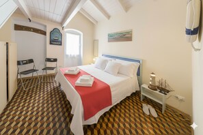 1 bedroom, iron/ironing board, bed sheets - Terrazza cielo e mare (Imperia)