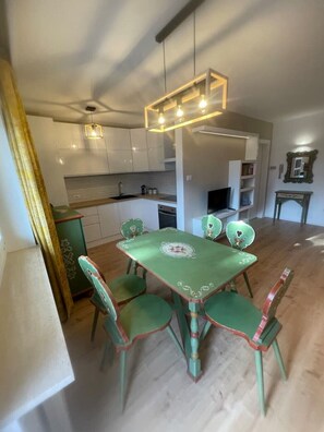 Dining - Apartment in Toblach in the heart of the Dolomites (Dobbiaco)