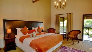 Chambre Luxe, 1 très grand lit, vue jardin