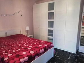 2 bedrooms, desk, iron/ironing board, free WiFi - Tiber House - Syracuse (Siracusa)