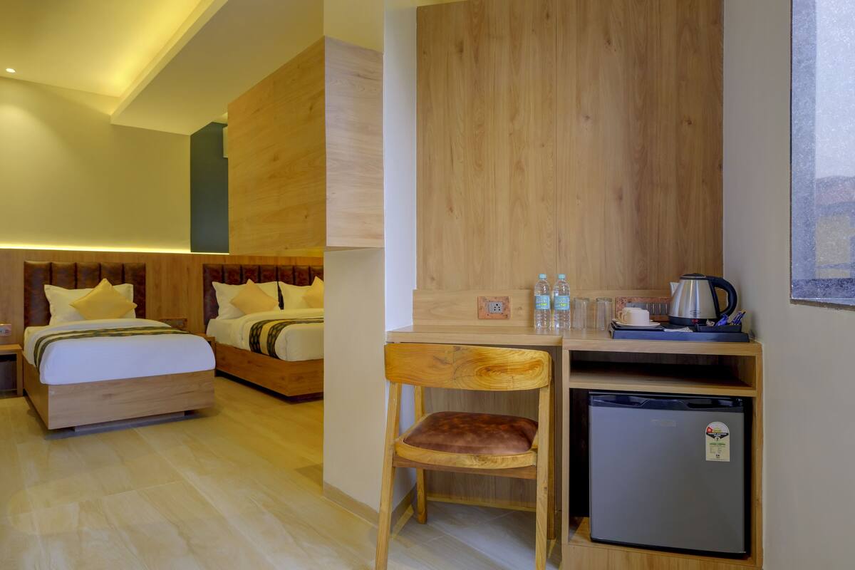 Emerald Suite | 办公桌、笔记本电脑工作区、折叠床/加床（额外收费）、床单