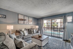 Smart-TV, DVD-spiller og stereoanlegg