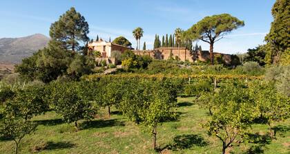 Baglio Scannale con piscina by Wonderful Italy