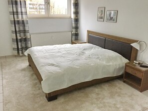 1 habitación, tabla de planchar con plancha y wifi gratis 