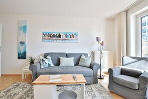 تلفزيون، مشغل دي في دي، ستيريو