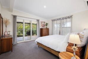 3 bedrooms, Internet, bed sheets