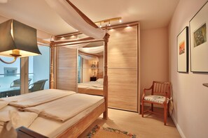 1 bedroom, iron/ironing board, free WiFi