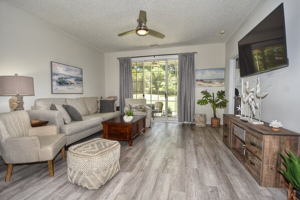 Televisión y reproductor de DVD 