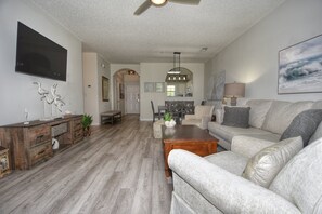 Televisión y reproductor de DVD 