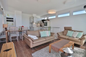 Fernseher, Stereoanlage