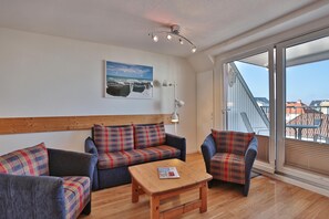 Fernseher, DVD-Player, Stereoanlage