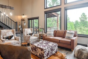 TV connectée, cheminée