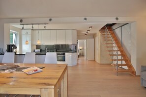 Kühlschrank, Ofen, Herdplatte, Geschirrspüler