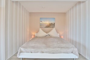 1 dormitorio, tabla de planchar con plancha, wifi gratis