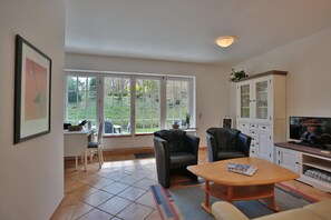 Televisio, DVD-soitin, stereot