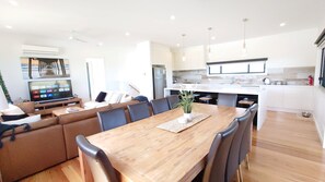 Interior - Beachcomber Sunset - Located in Smiths Beach, the best part of Phillip Island (Smiths Beach)