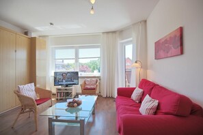 Fernseher, Stereoanlage