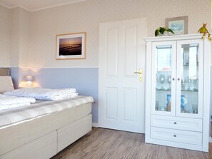 Bügeleisen/Bügelbrett, kostenloses WLAN