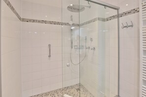 Dusche, Haartrockner