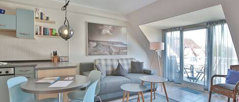 TV, DVD player, aparelho de som