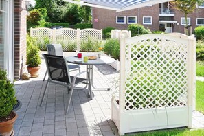 Outdoor dining - Strandvilla Appartement 7 (Scharbeutz)