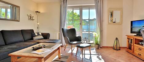 TV, DVD player, stereo