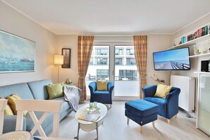 Fernseher, Stereoanlage