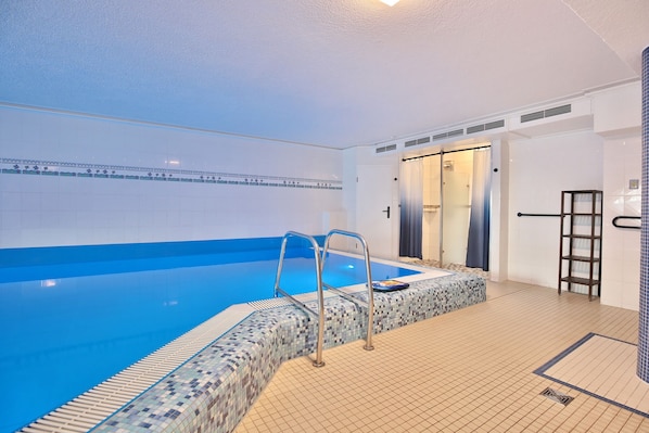 Una piscina techada