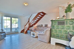 TV, DVD player, stereo - Strandläufer Appartement 1 (Scharbeutz)