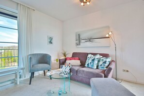 TV, DVD player, stereo - Strandresidenz Appartement 6 (Haffkrug)