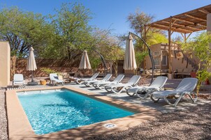 2 piscinas al aire libre